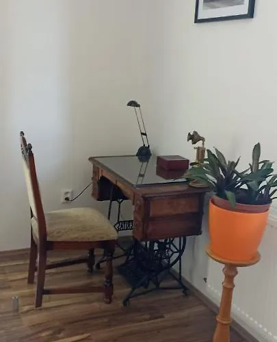 Art-house 1 With Terrace Apartman